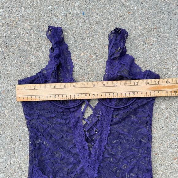 Fredericks of Hollywood Blue Purple Criss Cross Peekaboo Lace Lingerie Nightie M - Picture 5 of 9